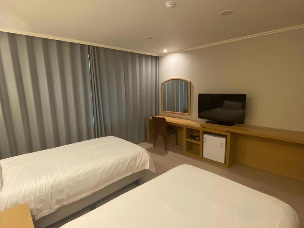 Emerald Hotel جيجو المظهر الخارجي الصورة