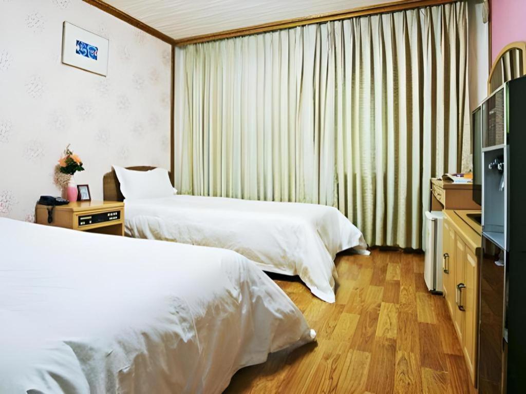 Emerald Hotel جيجو المظهر الخارجي الصورة