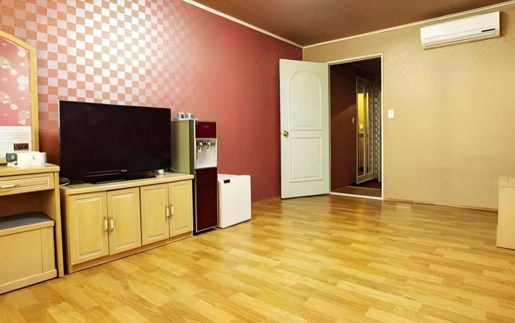 Emerald Hotel جيجو المظهر الخارجي الصورة
