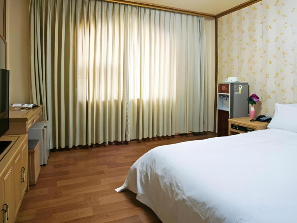 Emerald Hotel جيجو المظهر الخارجي الصورة